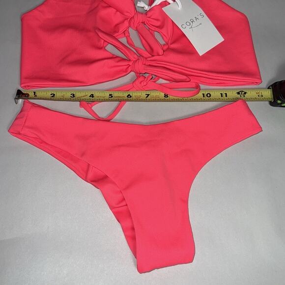 Cora’s kinis Mikonos bottoms and lanai top in hot guava bikini. - Picture 9 of 9